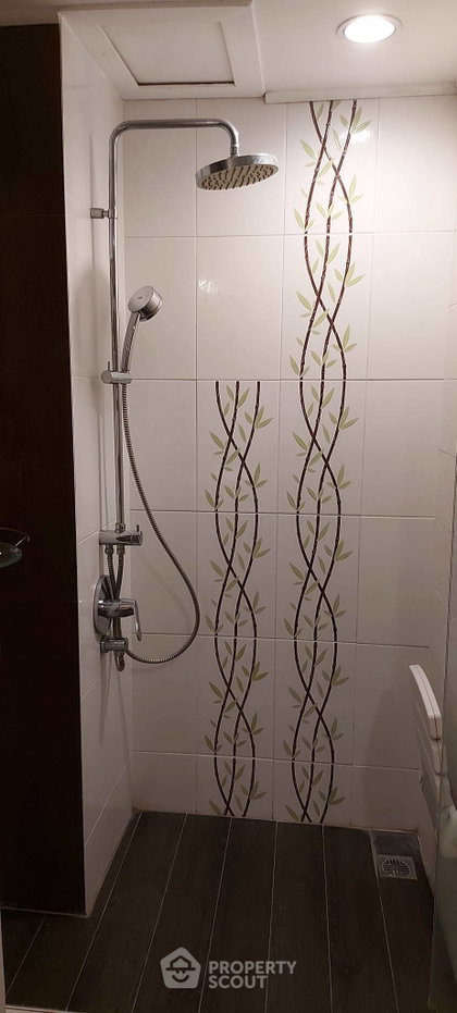 picture 3-BR Condo at Siam Penthouse 2 Condominium near MRT Lumphini (ID 878145) - 5/13