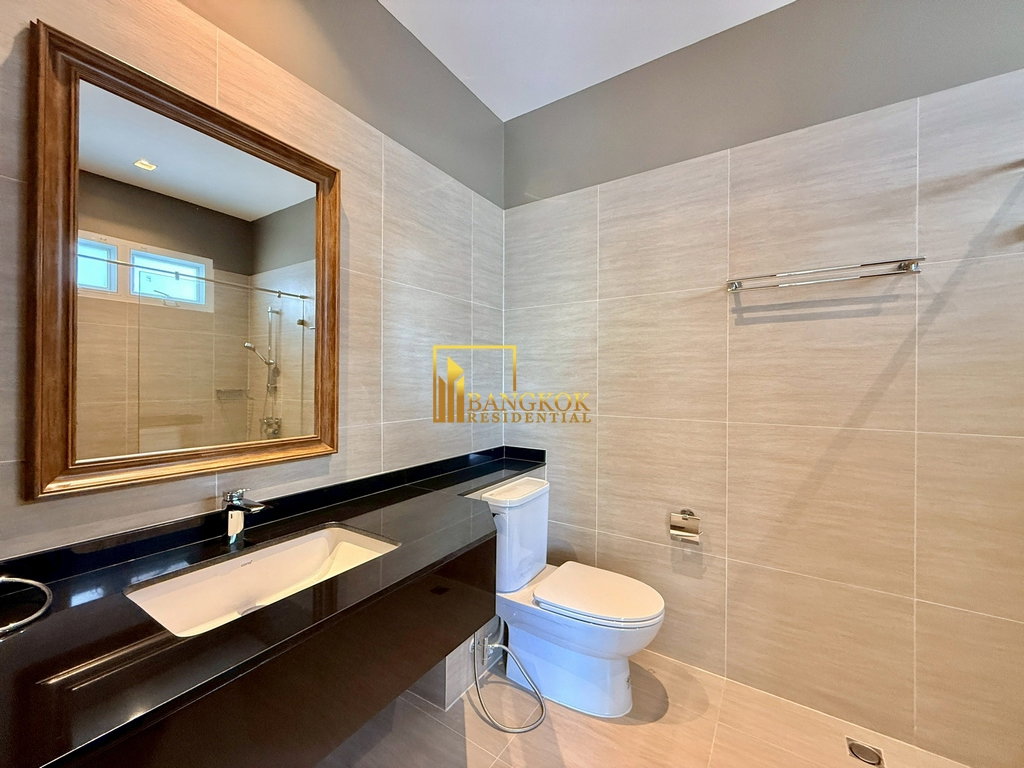 รูป Newton Tower | Expansive 2 Bedroom Condo For Rent in Nana - BR61410CD - รูปที่ 16/37