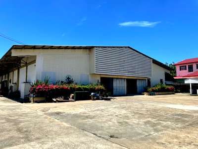 Factory for sale Krathum Baen Samut Sakhon : Factory/warehouse for sale (closed for business) 11 rai, a fraction of the front, next to the economic road 1 , Kratumban, Samut Sakhon
