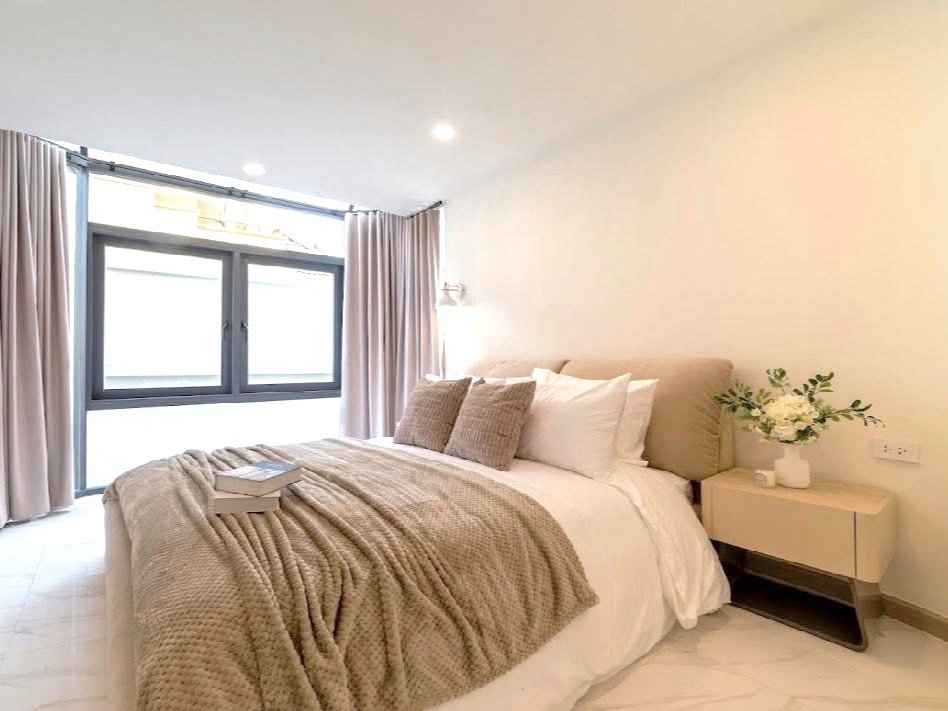 picture Luxury Renovated Pool Villa for Sale Modern in Central Pattaya - 7/13