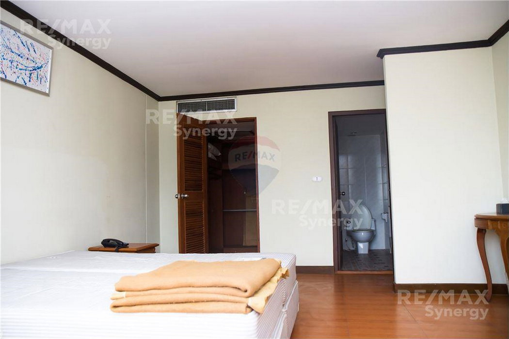 รูป Call : 063-019-9956 Condo Omni Tower Asoke Nana ใกล้ BTS สถานีนานา 65 ตารางเมตร 1 ห้องนอน 1 ห้องครัว ชั้นสูง ตกแต่งครบ - รูปที่ 5/12