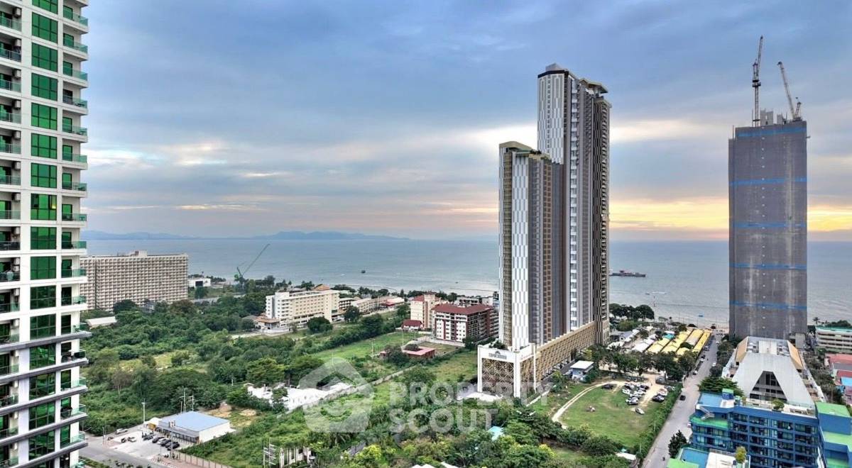 รูป คอนโด 1-ห้องนอน ที่ เดอะ ริเวียร่า โอเชี่ยน ไดร์ฟ ใกล้ หาดจอมเทียน (ID 2883484) - รูปที่ 1/24