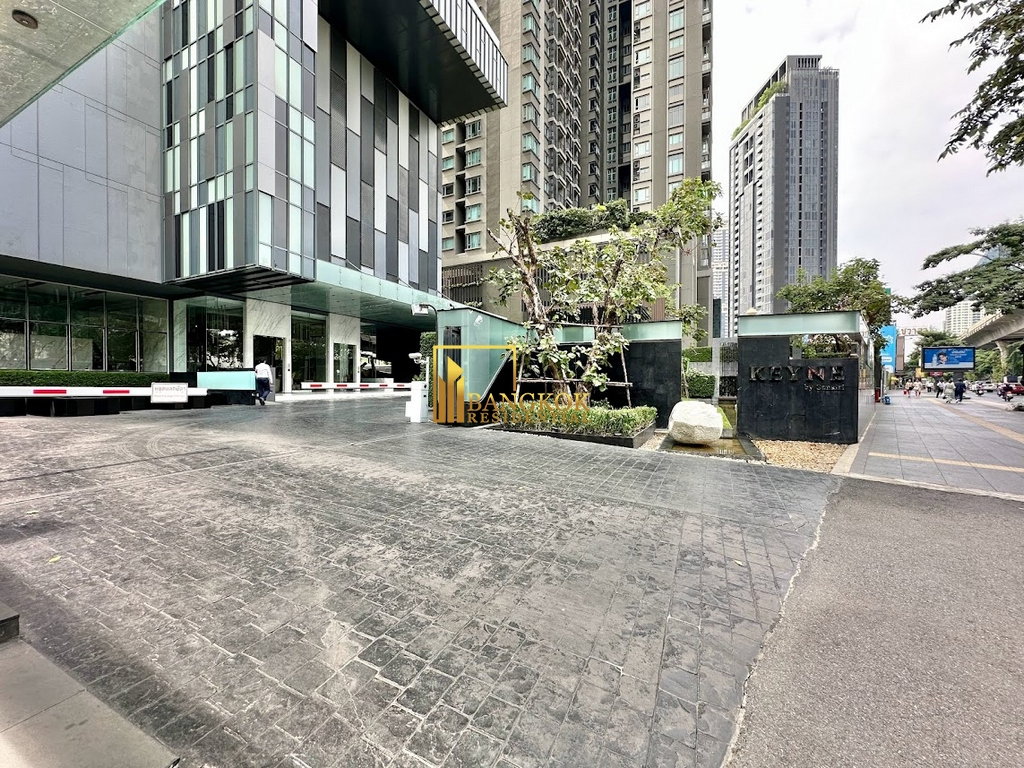 picture Keyne by Sansiri | 2 Bed Duplex Condo in Thonglor For Rent - BR11544CD - 22/23
