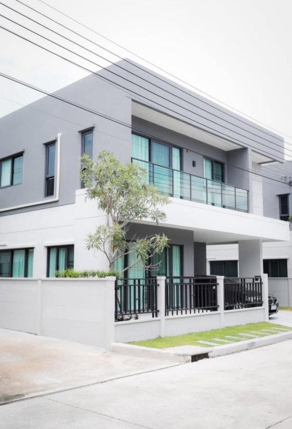รูป 🏡 ให้เช่า บ้านเดี่ยว Centro Bangna โครงการใหม่ ✨ ใกล้ Mega Bangna เพียง 5 นาที เดินทางสะดวก บรรยากาศดี เหมาะสำหรับครอบครัว - รูปที่ 1/10