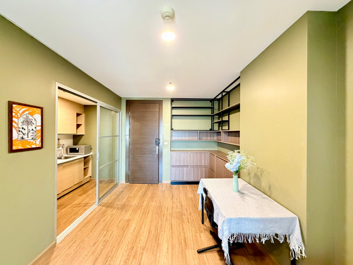 picture For Sale : 𝗥𝗵𝘆𝘁𝗵𝗺 𝗥𝗮𝘁𝗰𝗵𝗮𝗱𝗮 Size 46 Sq.m. Floor 5  Near MRT-Ratchadapisek - 6/21