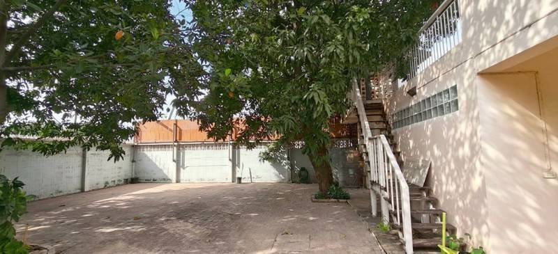 รูป [ขาย] บ้านเดี่ยว ต้นซอย จรัญสนิทวงศ์ 39 แยก 2 เดินเพียง 2 นาทีถึงสถานีรถไฟฟ้าบางขุนนนท์ จุดเชื่อมต่อรถไฟฟ้าสีน้ำเงินและสีส้ม ใกล้ รพ.ศิริราช - รูปที่ 2/15