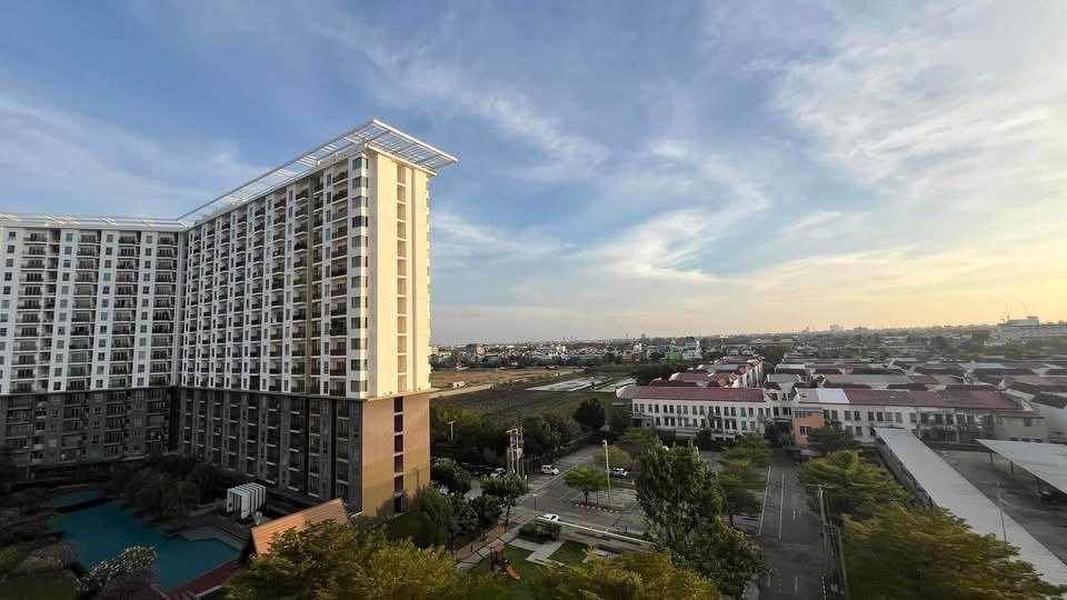 รูป code : K53 ว่างแล้ว!! คอนโดให้เช่า เดอะ พาร์คแลนด์ เลคไซด์ ศรีนครินทร์ (The Parkland Lakeside Srinakarin) | ห้องใหม่ วิวสระว่ายน้ำ ตกแต่งครบพร้อมอยู่ - รูปที่ 4/14