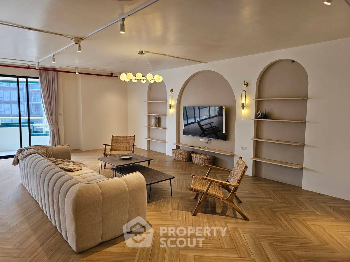 picture 3-BR Condo at Las Colinas near BTS Asok (ID 2803130) - 2/23