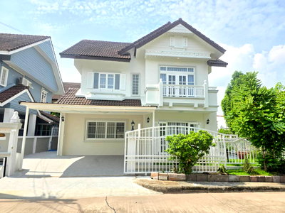 ขายบ้านเดี่ยว : บ้านเดี่ยว2ชั้น หมู่บ้านพาร์คเวย์ ชาเล่ต์ หลังมุม รามคำแหง190/1 บ้านไซส์ใหญ่ ราคาสุดคุ้ม แต่งพร้อมอยู่ ทำเลดี 