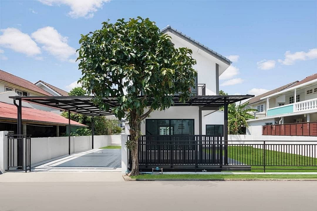 รูป บ้านเดี่ยว  รีโนเวทใหม่  ติดถนนรัตนาธิเบศร์   #หมู่บ้านกฤษดานคร 10    MRT อยู่แค่หน้าหมู่บ้าน (สถานีสามแยกบางใหญ่) - รูปที่ 1/13