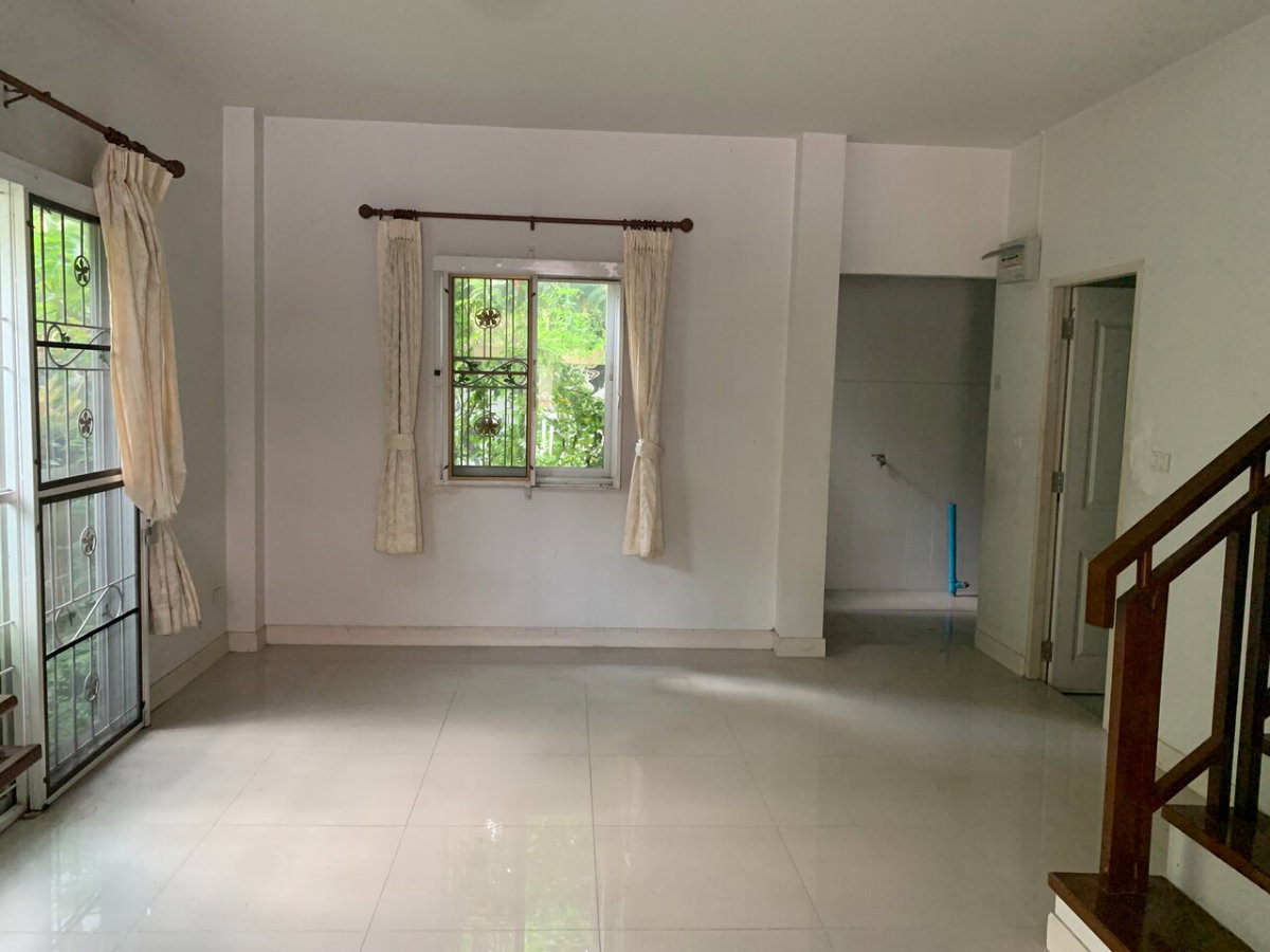 รูป 🏡 ขายทาวน์เฮาส์ 2 ชั้น 27.6  ตรว. หลังมุม พื้นที่กว้าง อยู่สบาย 📍 หมู่บ้านเปี่ยมสุข 4 ซอยสุขาประชาสรรค์ (ซอยวัดกู้)  ปากเกร็ด  นนทบุรี - รูปที่ 6/15