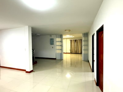 Houses for sale Muang Nakhon Sawan Nakhon Sawan : For Sell at      Dee Prom Village 2