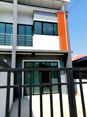 ทาวน์โฮม สถานีขนส่งนครสวรรค์ : [ขาย] ทาวโฮม หลังมุม เทศบาลนครสวรรค์