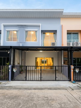 ✨ 2-story townhome for sale, Pleno Ekachai – Kanchanaphisek. 💰 Reduced from 2.34 million baht to only 2.22 million baht.