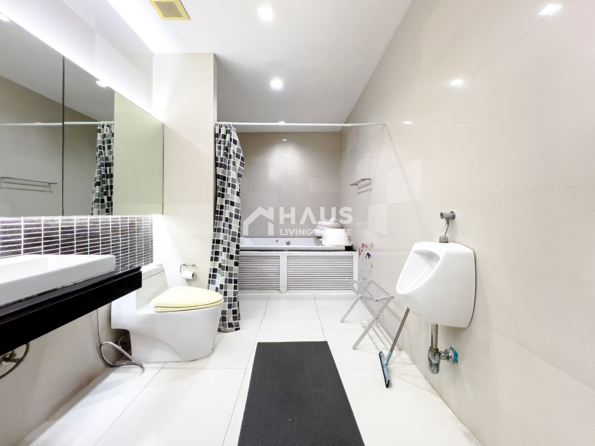 picture Beverly Hills Chaengwattana / 5 Bedrooms #HCWT055 - 35/54