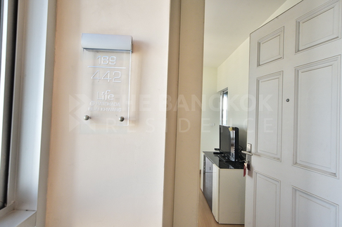 Life@Ratchada - Huaikhwang Easy Start with a City Dweller Lifestyle near MRT Huai Khwang Station