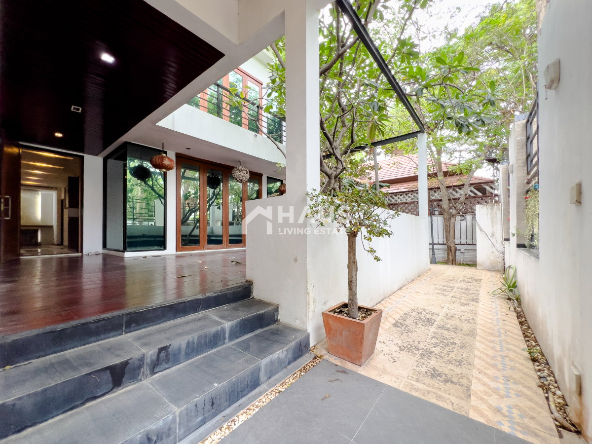 picture Beverly Hills Chaengwattana / 5 Bedrooms #HCWT055 - 51/54