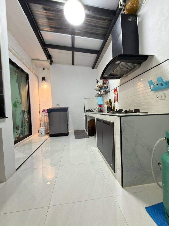 รูป ให้เช่าทาวน์โฮม 3 ชั้น โชคชัย 4 ซอย 30 เฟอร์ครบ พร้อมอยู่ (N.2165) - รูปที่ 6/12