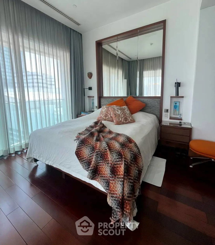 รูป คอนโด 2-ห้องนอน ที่ เลอ รัฟฟิเน่ สุขุมวิท 39 คอนโดมิเนียม ใกล้ BTS พร้อมพงษ์ (ID 2828397) - รูปที่ 1/10