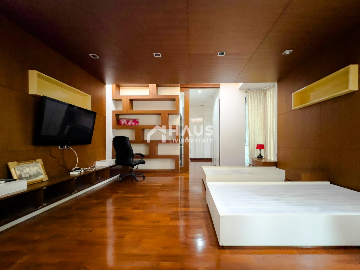 picture Beverly Hills Chaengwattana / 5 Bedrooms #HCWT055 - 26/54