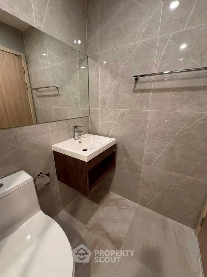 picture 1-BR Condo at Nue District R9 near MRT Phra Ram 9 (ID 2947210) - 8/11