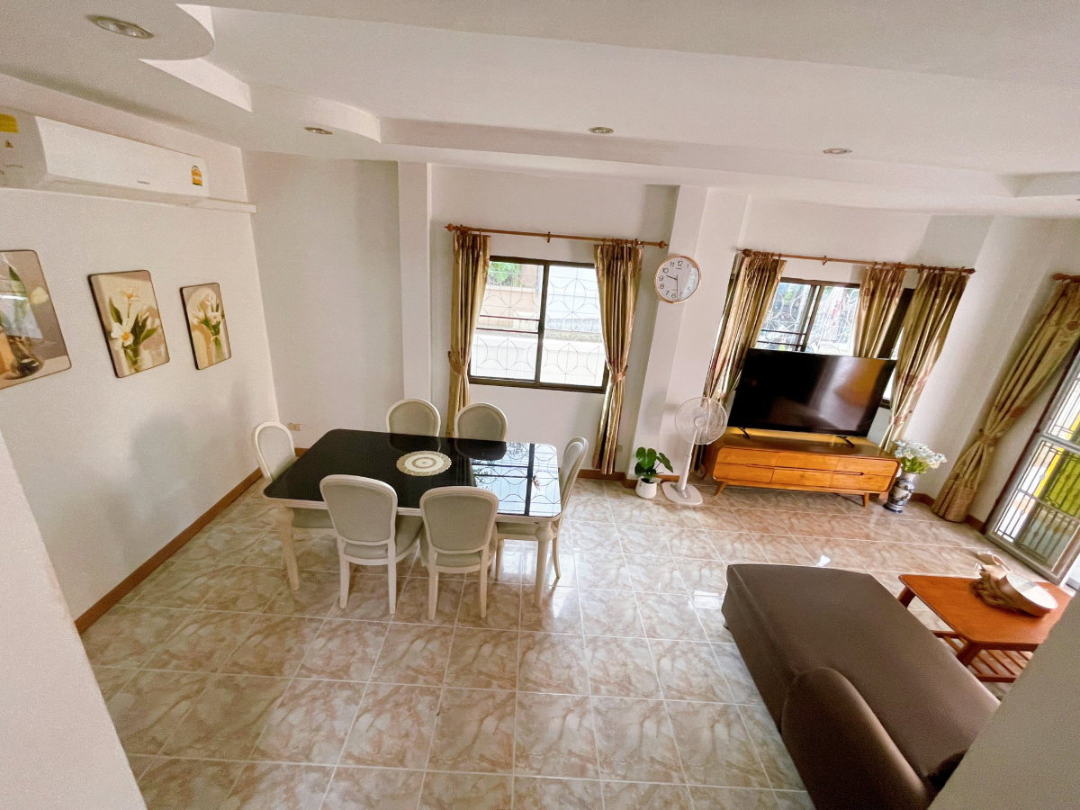picture  Detached House for rent with 3 Bedrooms, 3 Bathrooms, 1 Kitchen   #A6-H0131   - 8/15