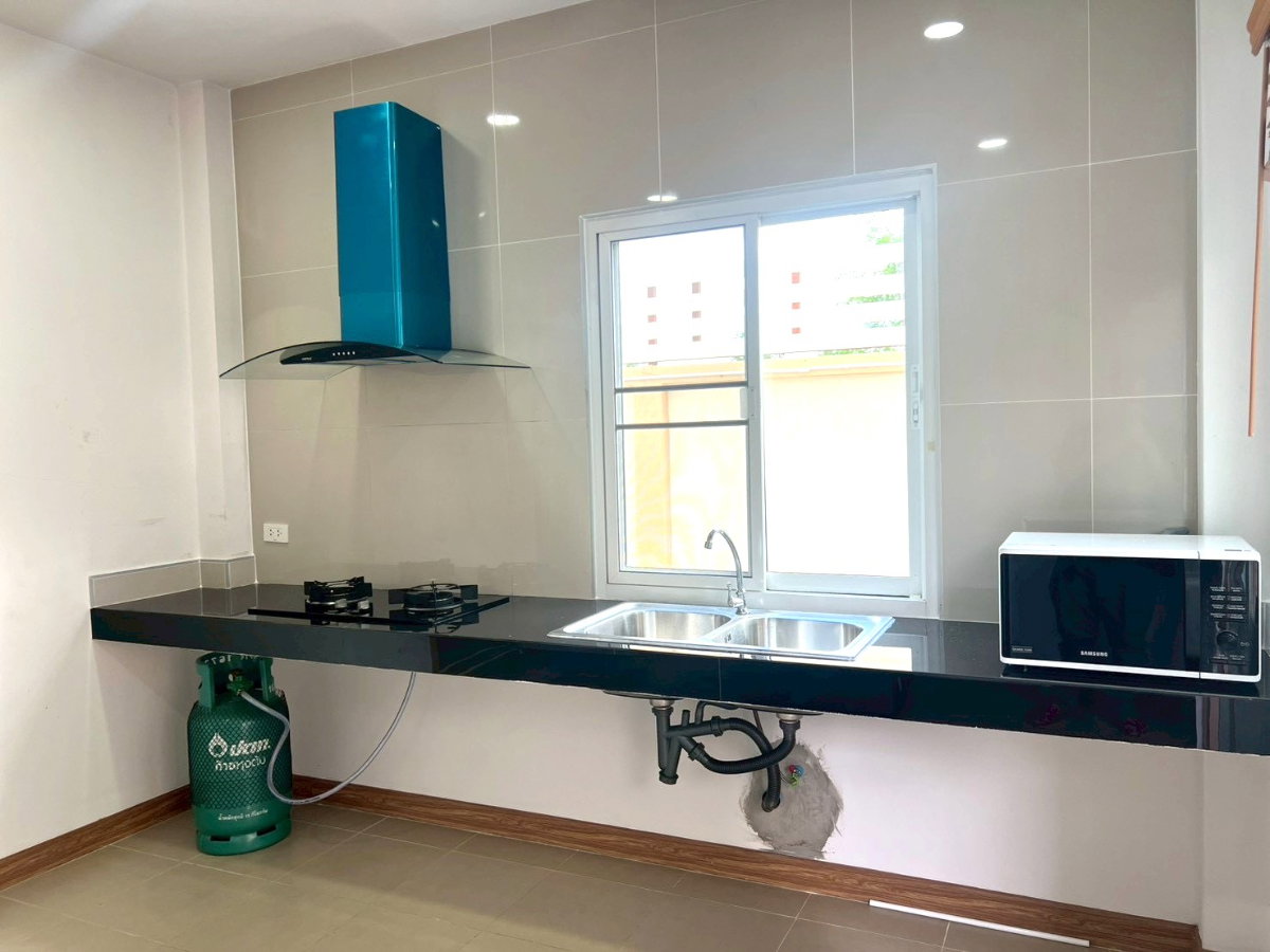 รูป บ้านในโครงการทำเลย่านเศรษฐกิจ พร้อมคลับเฮ้าส์และสระว่าย พร้อมระบบรักษาความปลอดภัย 24 ชม   #ASP-H0788 - รูปที่ 10/17