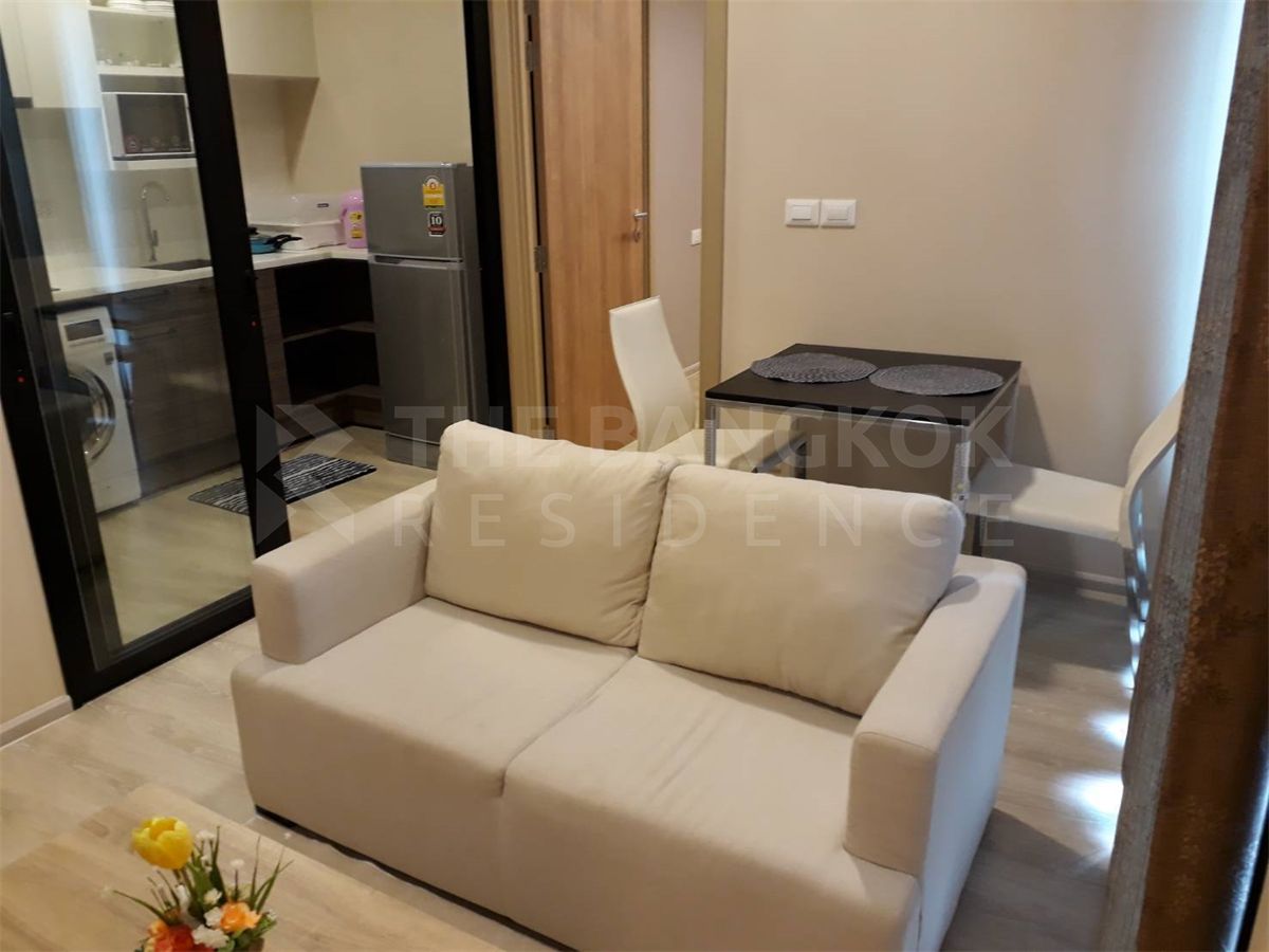 picture Condolette Midst Rama 9 near MRT Rama 9 Station Easy Travel, Fully Utilized Space - 4/10
