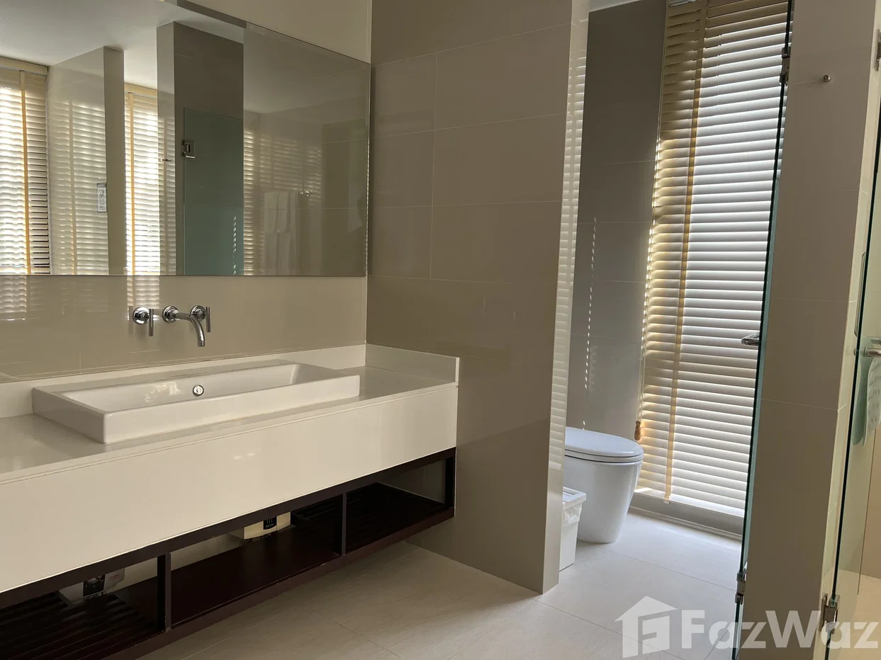 รูป Verdant Seclusion — A Garden Villa of Timeless Tropical Calm 6401878 - รูปที่ 18/33