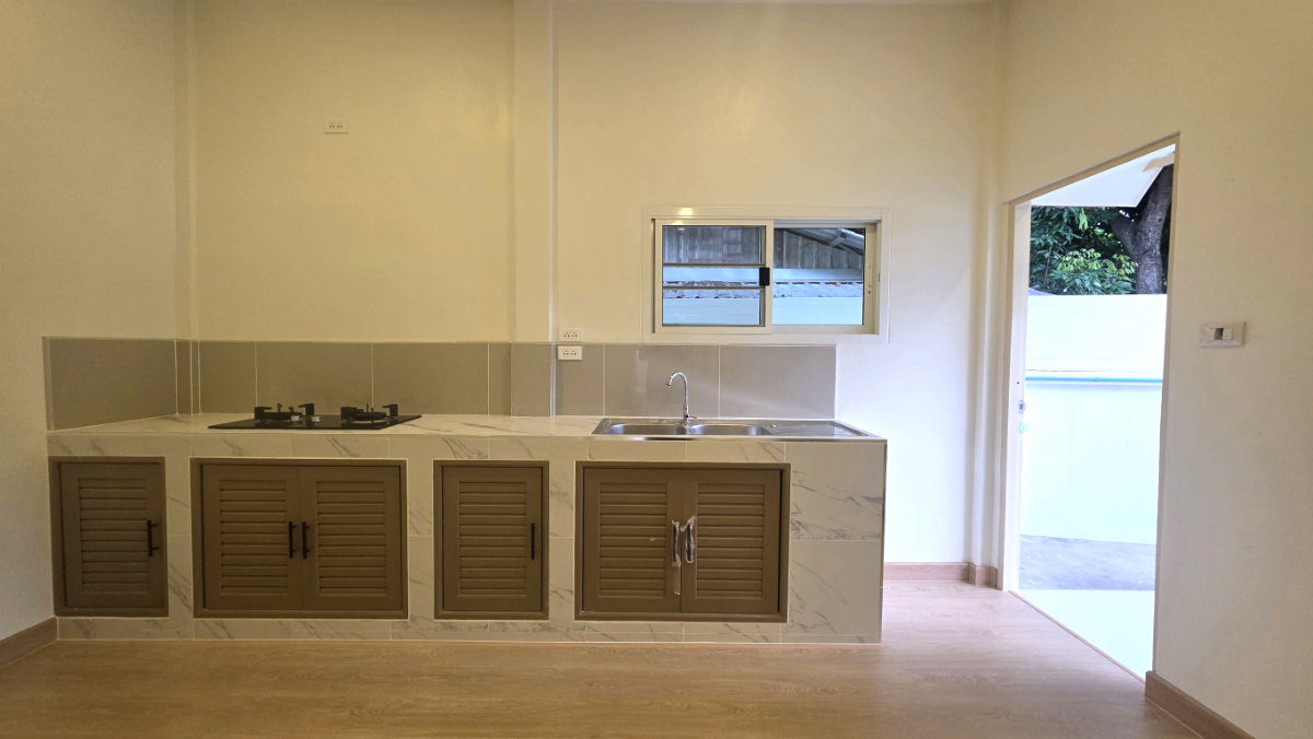 รูป บ้านนอกโครงการ รีโนเวทใหม่ ใกล้สิ่งอำนวยความสะดวก #CMR100288 - รูปที่ 22/25