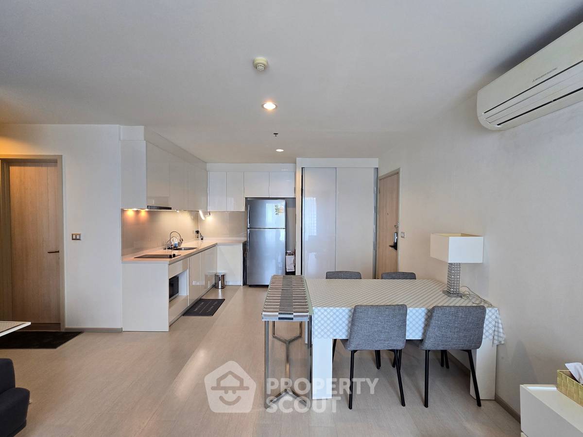 picture 2-BR Condo at Rhythm Sukhumvit 42 near BTS Ekkamai (ID 2743969) - 9/27