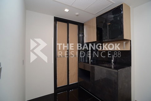 The Line Jatujak-Mochit Ready-to-move-in Condo at an Amazing Price!! near BTS Mo Chit