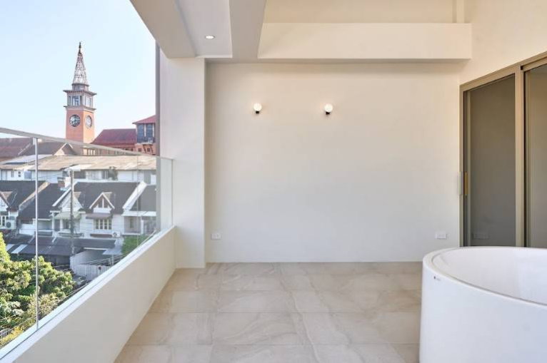 รูป บ้านเดี่ยว 3 ชั้นครึ่ง สร้างใหม่สไตล์ Modern Luxury ทำเลระดับพรีเมียม ใจกลางนิมมานตรงข้าม One Nimman และใกล้ MAYA -SW003674 - รูปที่ 12/46