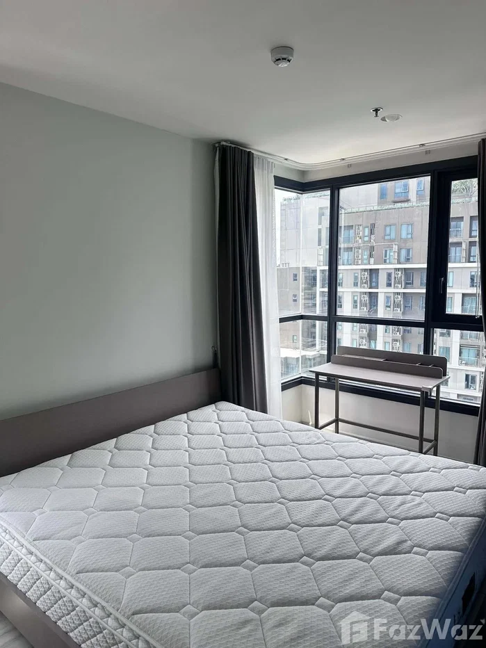 picture Modern 2-Bedroom Condo at XT Huaikwang 5782056 - 1/6