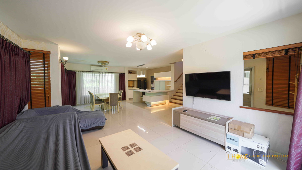picture A house two storey for rent with 3 bedrooms,4 toilets and 1 kitchen. #ASS-H0260 - 10/38