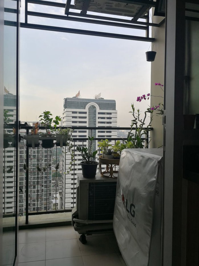 รูป วิวรถไฟฟ้า Hive Sathorn (ไฮฟ์ สาทร) 41 ตร.ม. 1 ห้องนอน 1 ห้องน้ำ เครื่องปรับอากาศ 2 เครื่อง - รูปที่ 10/14