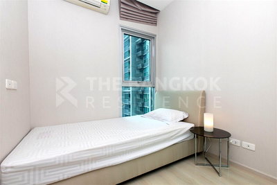 Condos for sale : Life Ratchadapisek Condo That Meets All City Dwellers Lifestyles near MRT Huai Khwang Station