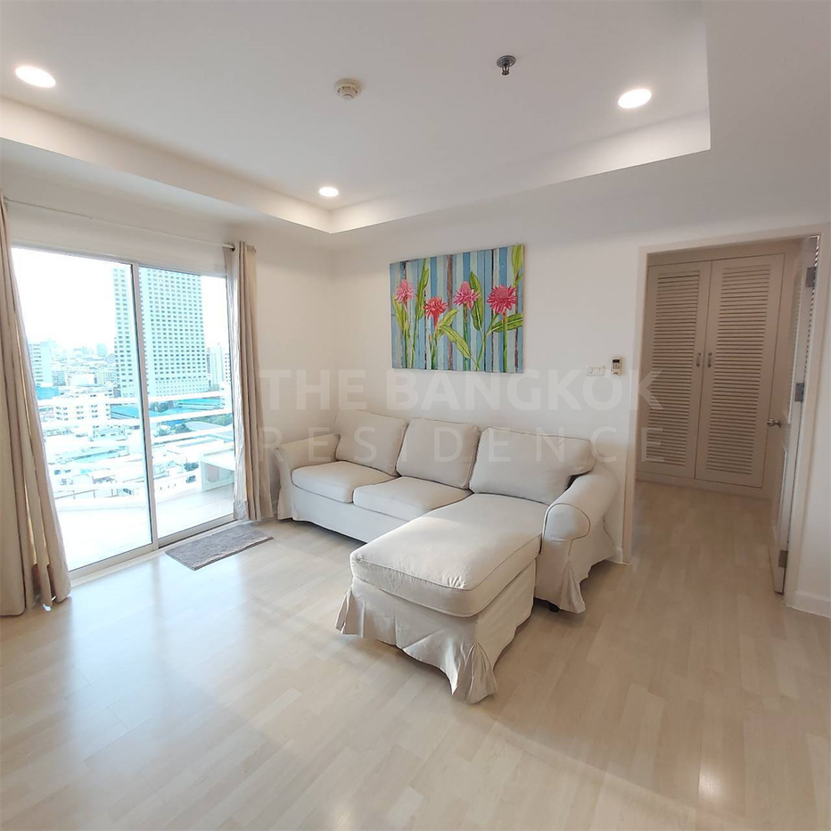 picture City Living Ratchada  Cool Condo, Central City Location - 10/10