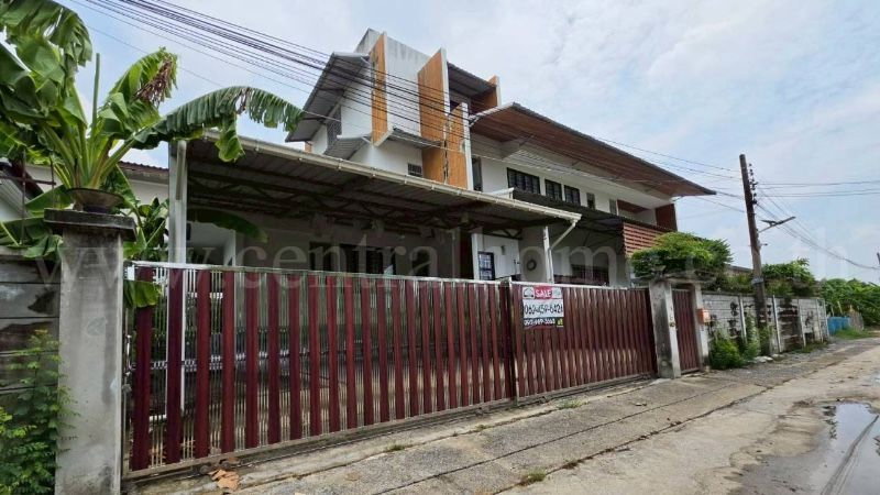 รูป บ้านเดี่ยว 3 ชั้น พร้อมที่ดิน 100 ตารางวา ปลูกสร้างเอง วัสดุคุณภาพ สภาพดี พร้อมเข้าอยู่ - รูปที่ 2/36