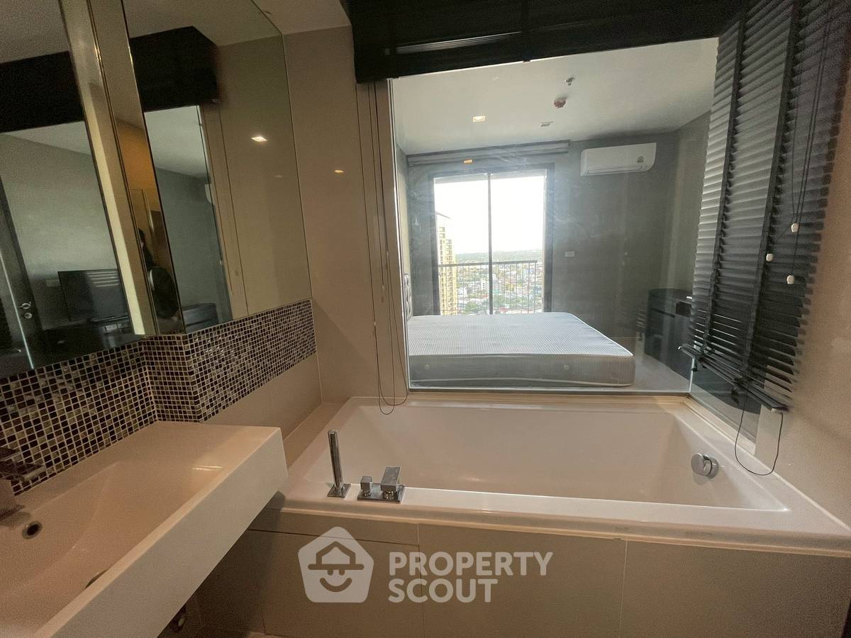 picture 1-BR Condo at Rhythm Sukhumvit 44/1 near BTS Phra Khanong (ID 2944038) - 8/9