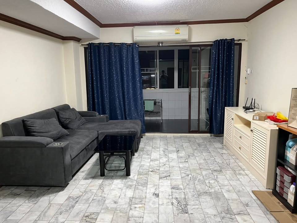 picture 2-BR Condo at Srivara Mansion 2 near MRT Thailand Cultural Centre (ID 2951287) - 2/9