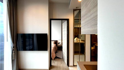 Condos for rent : For Rent - The Crest Park Residences , Luxury Class 1 bedroom 1 bathroom