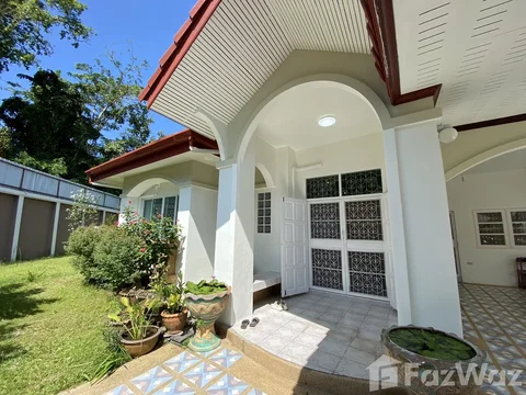 Spacious 3 Bed Home Near OAK 2016601