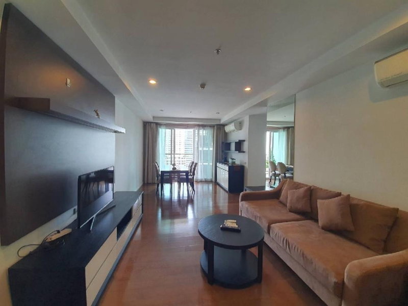 คอนโดให้เช่า : ให้เช่าคอนโด 15 Sukhumvit Residences คอนโดแต่งครบพร้อมเข้าอยู่ใกล้รถไฟฟ้า BTS นานา!!