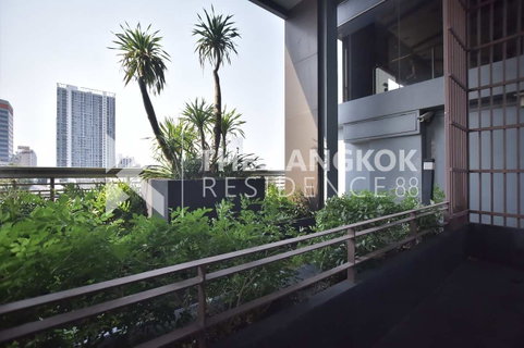 Easy Start with a City Dweller Lifestyle Centric Ratchada-Suthisan near MRT Sutthisan Station