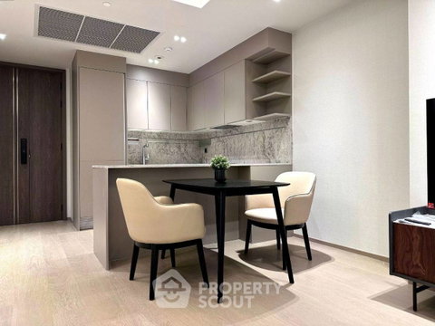 1-BR Condo at Tonson One Residence near BTS Chit Lom (ID 2488068)
