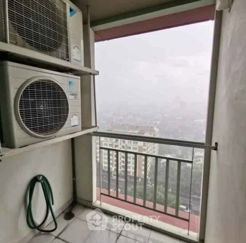 picture 1-BR Condo at Lumpini Place Ratchayothin near BTS Ratchayothin (ID 2948709) - 7/9