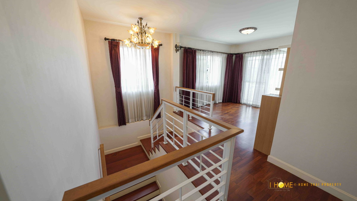picture A house two storey for rent with 3 bedrooms,4 toilets and 1 kitchen. #ASS-H0260 - 32/38