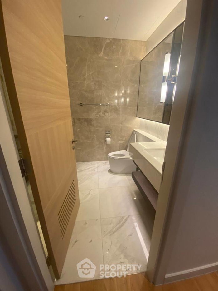 picture 3-BR Condo at Sindhorn Residence near BTS Ratchadamri (ID 2873885) - 17/18