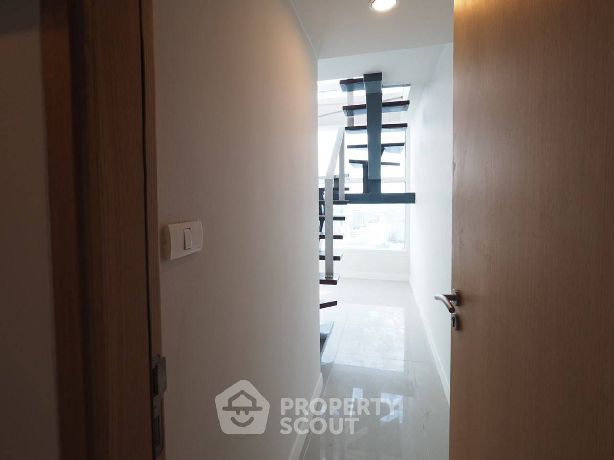 picture 4-BR High-Floor 295 Sqm Condo For Rent, Circle Condominium Near MRT Phetchaburi (ID 2874514) - 8/30